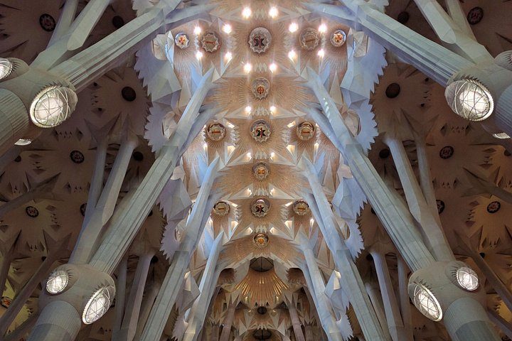 Sagrada Familia Skip-the-Line Private Tour with Guide, photo 2
