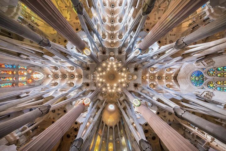 Sagrada Familia Skip the Line Guided Tour, photo 2