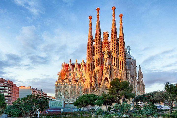 Sagrada Familia Private Guided Tour with Skip the Line Tickets, photo 2