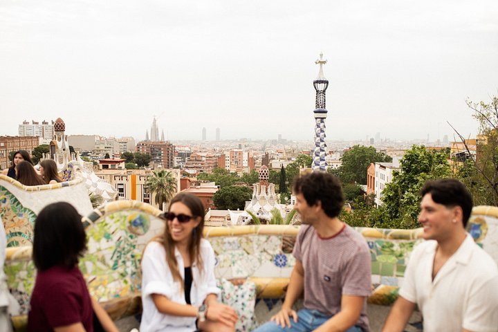 Park Guell and Sagrada Familia Tour with Skip the Line Tickets, photo 2