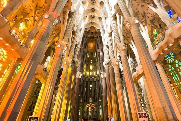 Sagrada Familia Small Group Guided Tour with Skip the Line Ticket, photo 3