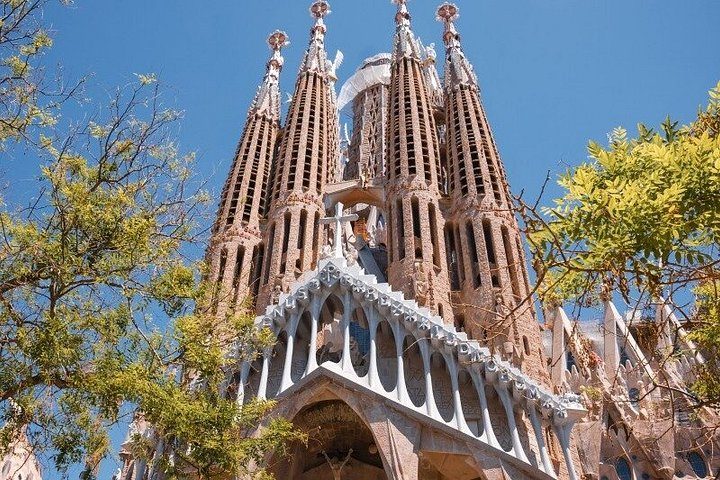 Sagrada Família Semi Private Tour with Fast Entry, photo 3