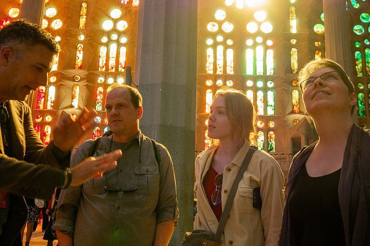 Barcelona in 1 Day: Sagrada Familia,Park Guell, La Pedrera, Tapas, photo 2